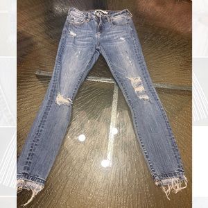 Hidden skinny jeans! True to size. Worn once.